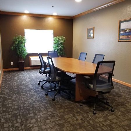 Holiday Inn Express Winfield - Teays Valley Hurricane Екстер'єр фото