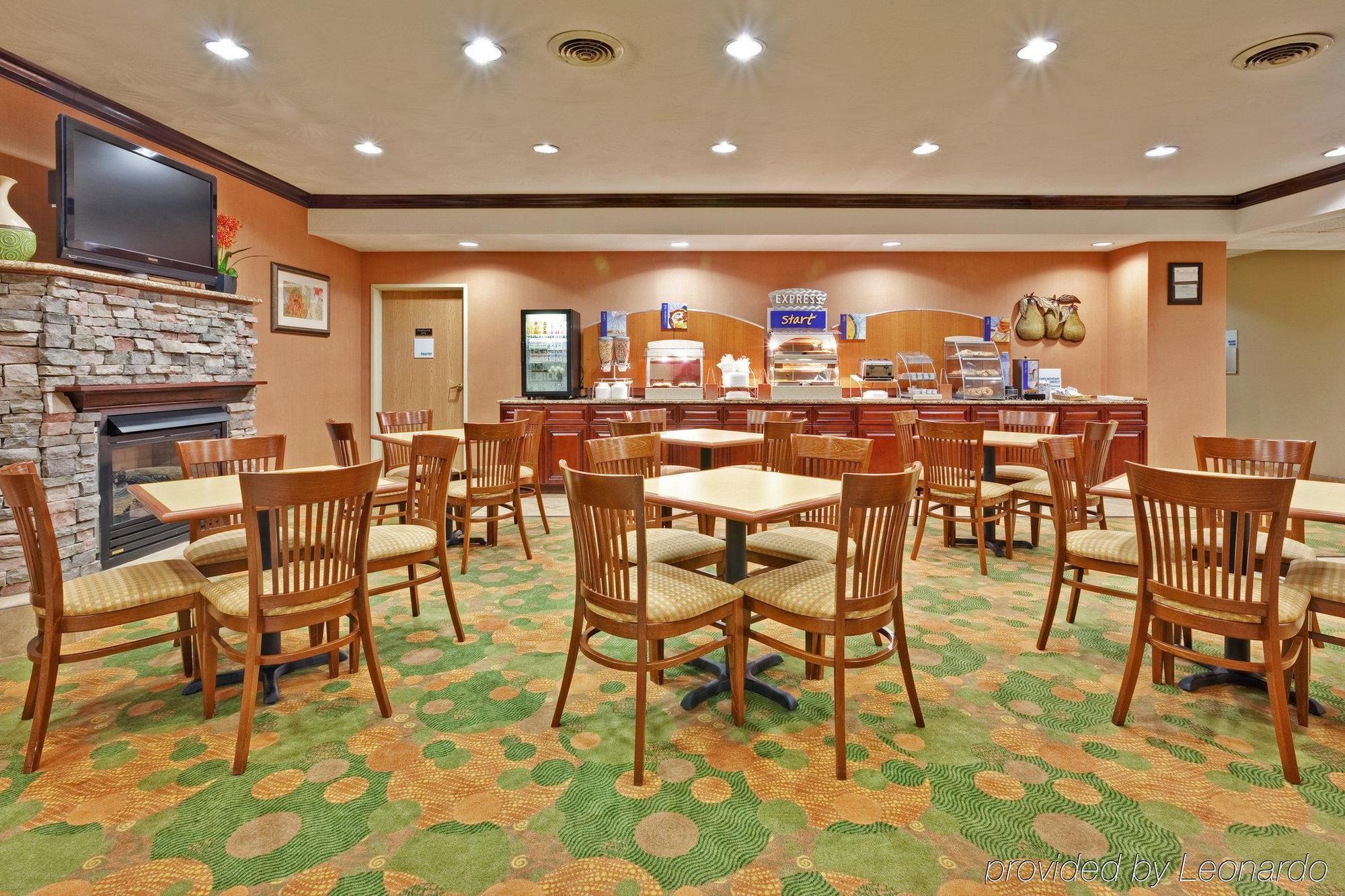 Holiday Inn Express Winfield - Teays Valley Hurricane Екстер'єр фото