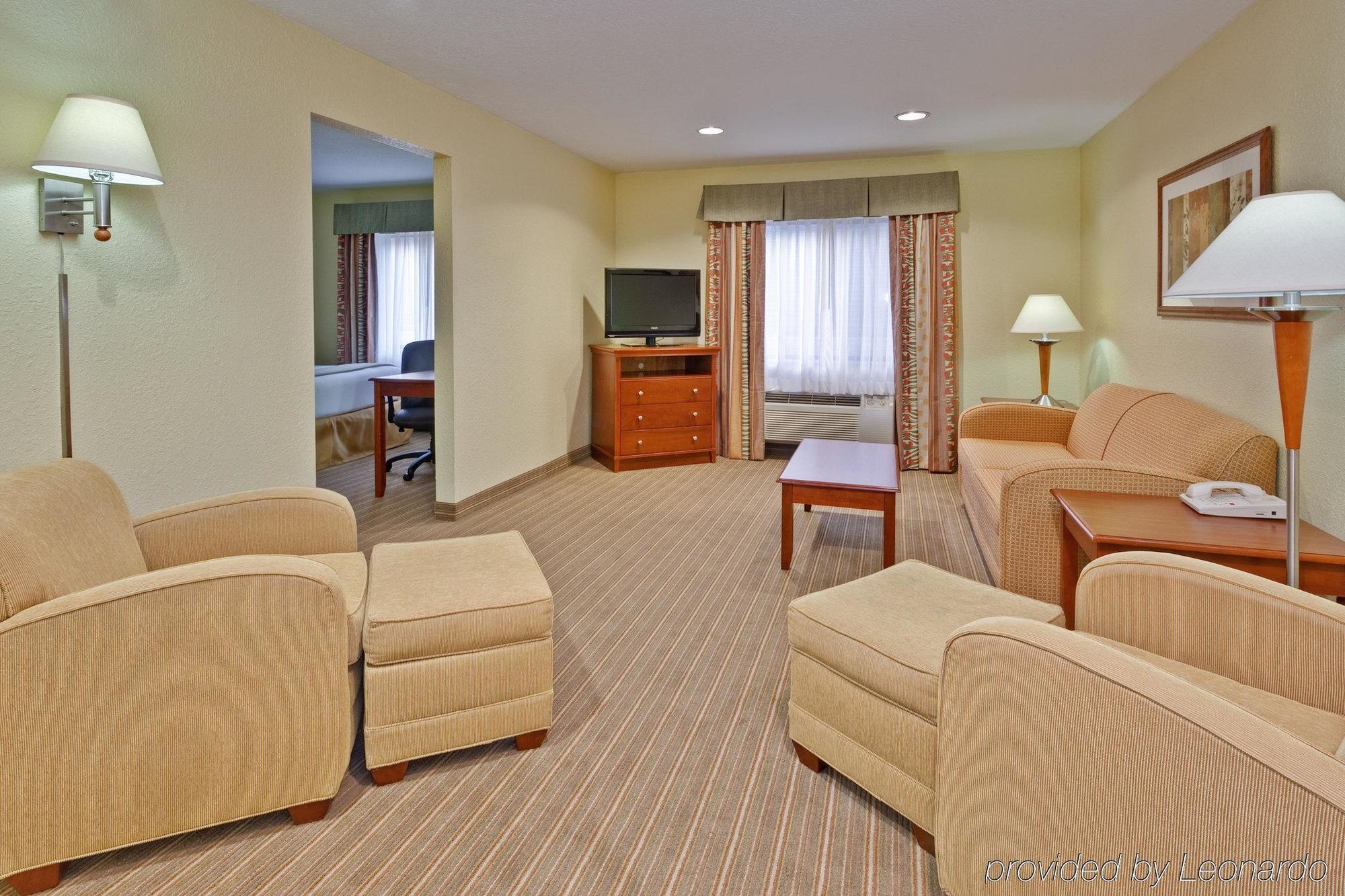Holiday Inn Express Winfield - Teays Valley Hurricane Номер фото