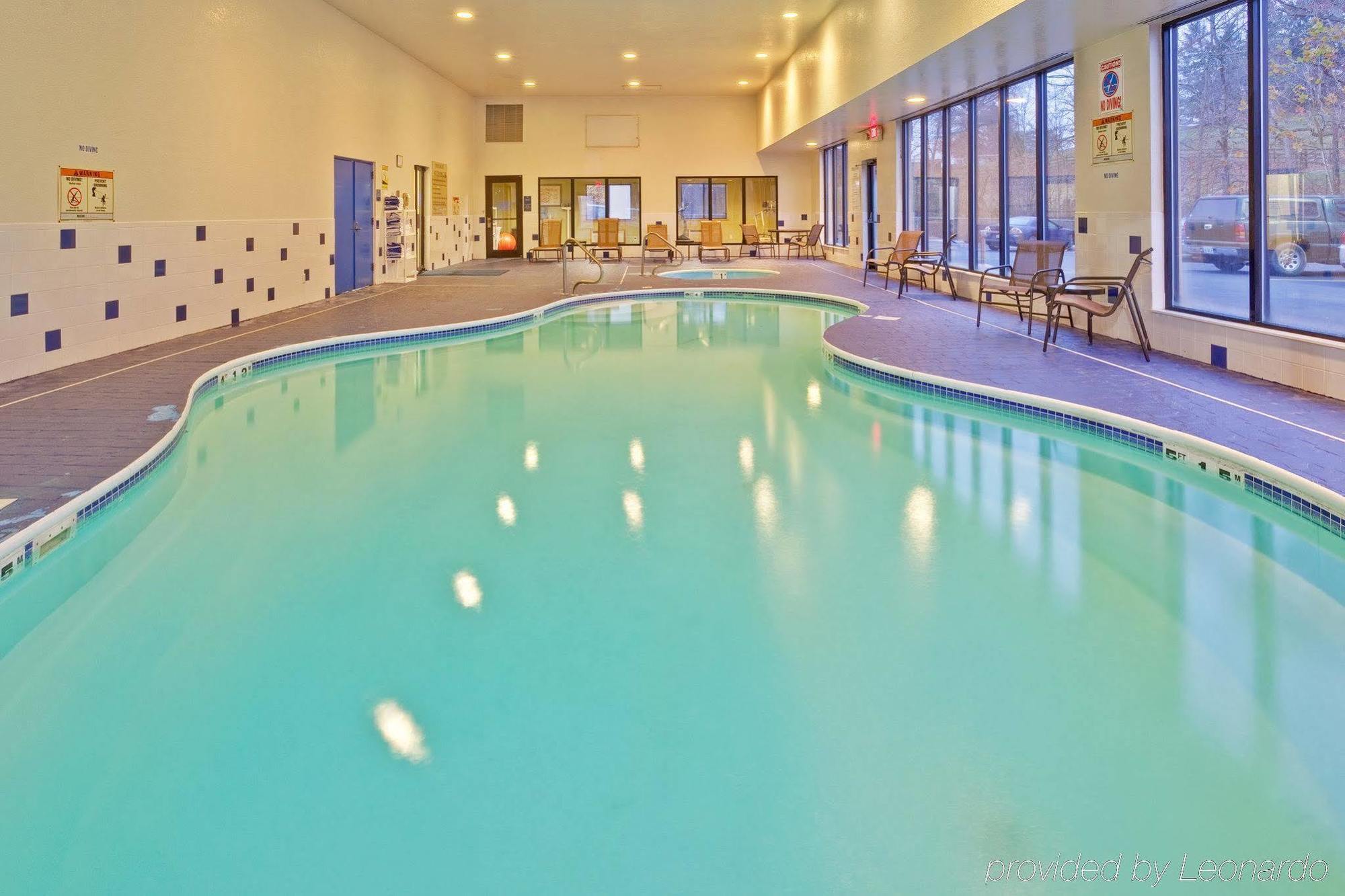 Holiday Inn Express Winfield - Teays Valley Hurricane Зручності фото