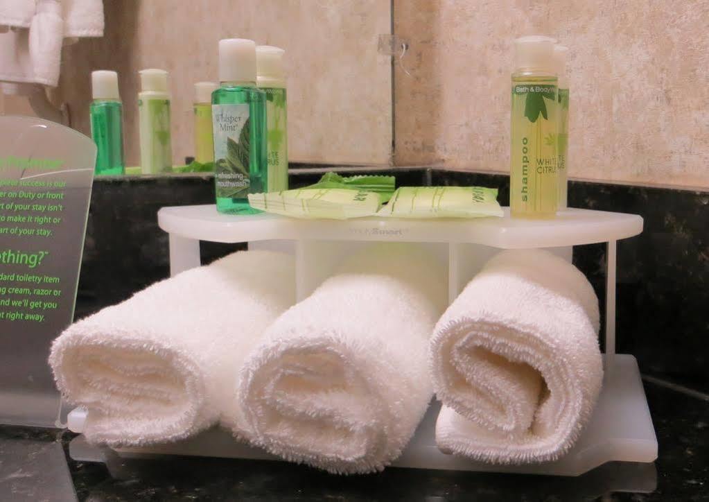 Holiday Inn Express Winfield - Teays Valley Hurricane Екстер'єр фото