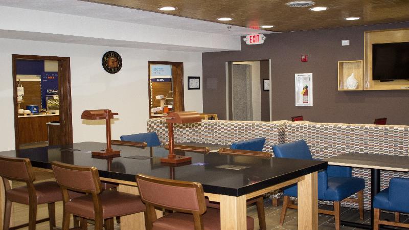 Holiday Inn Express Winfield - Teays Valley Hurricane Екстер'єр фото